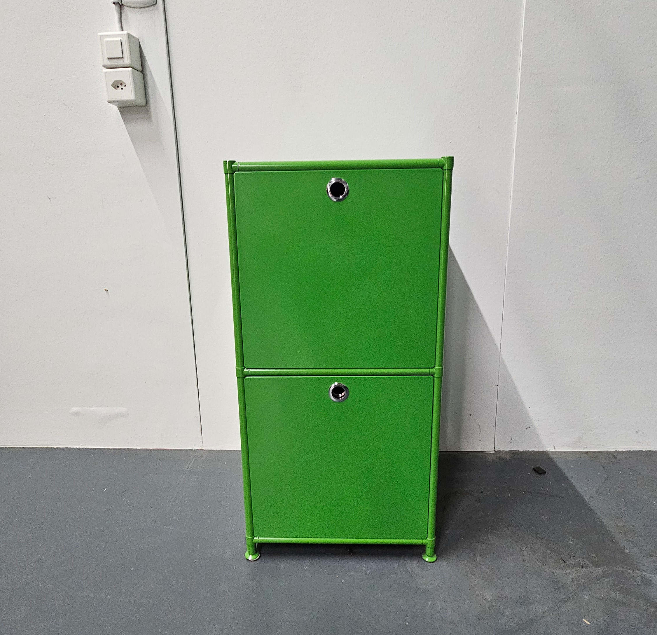 Office Container Apple Green