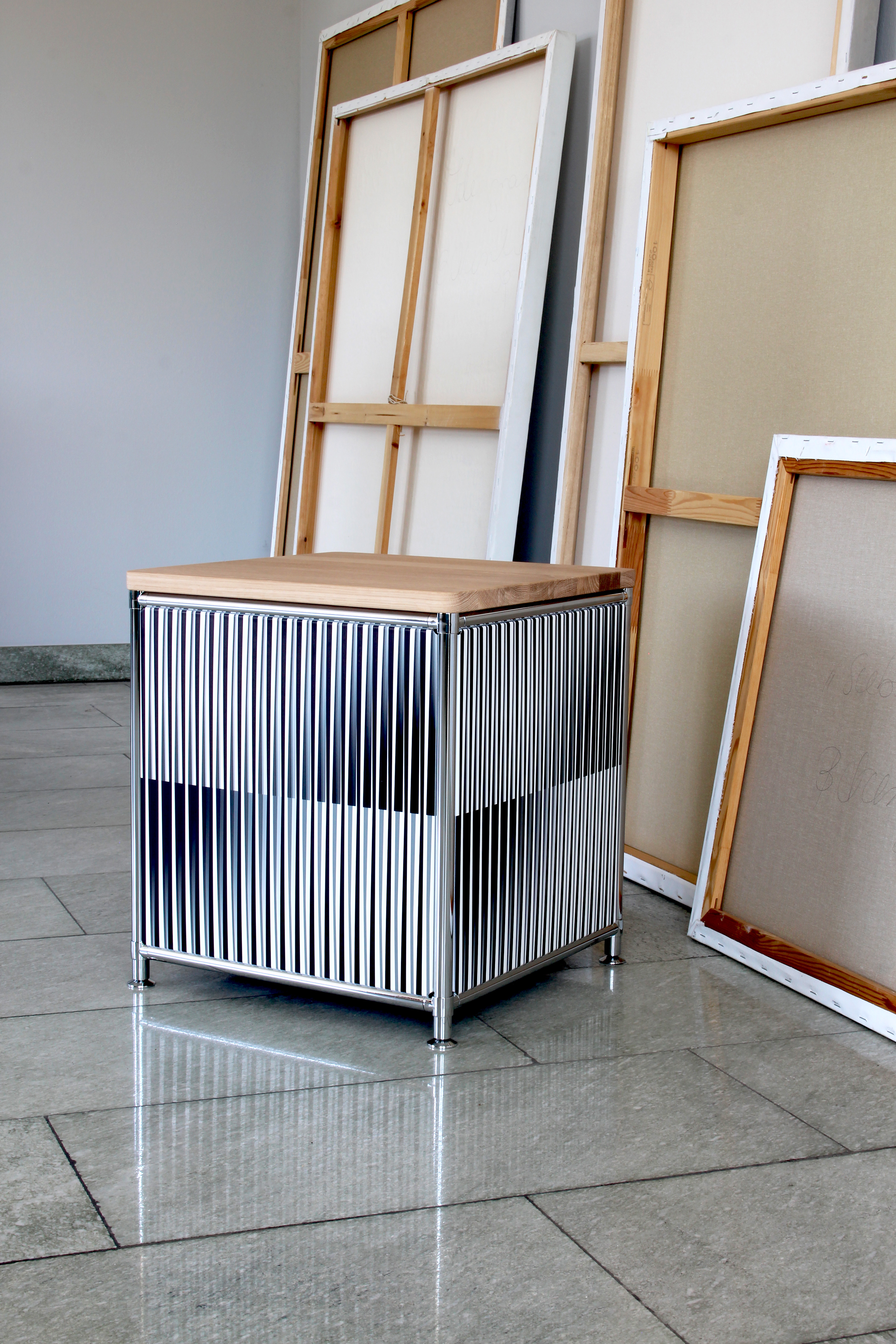 Limited Edition - Cube 166