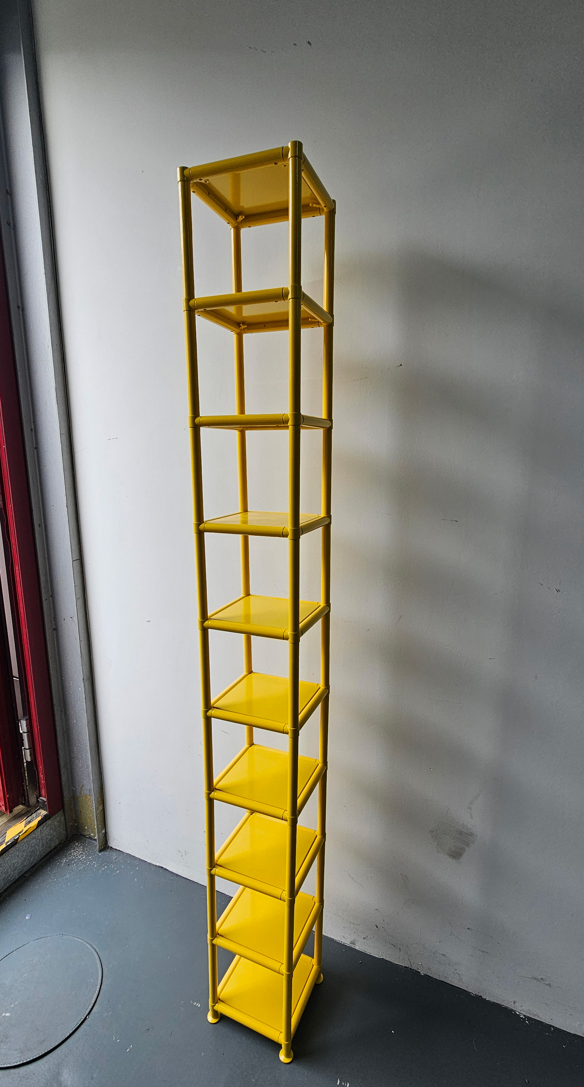 Shelf yellow with small panels